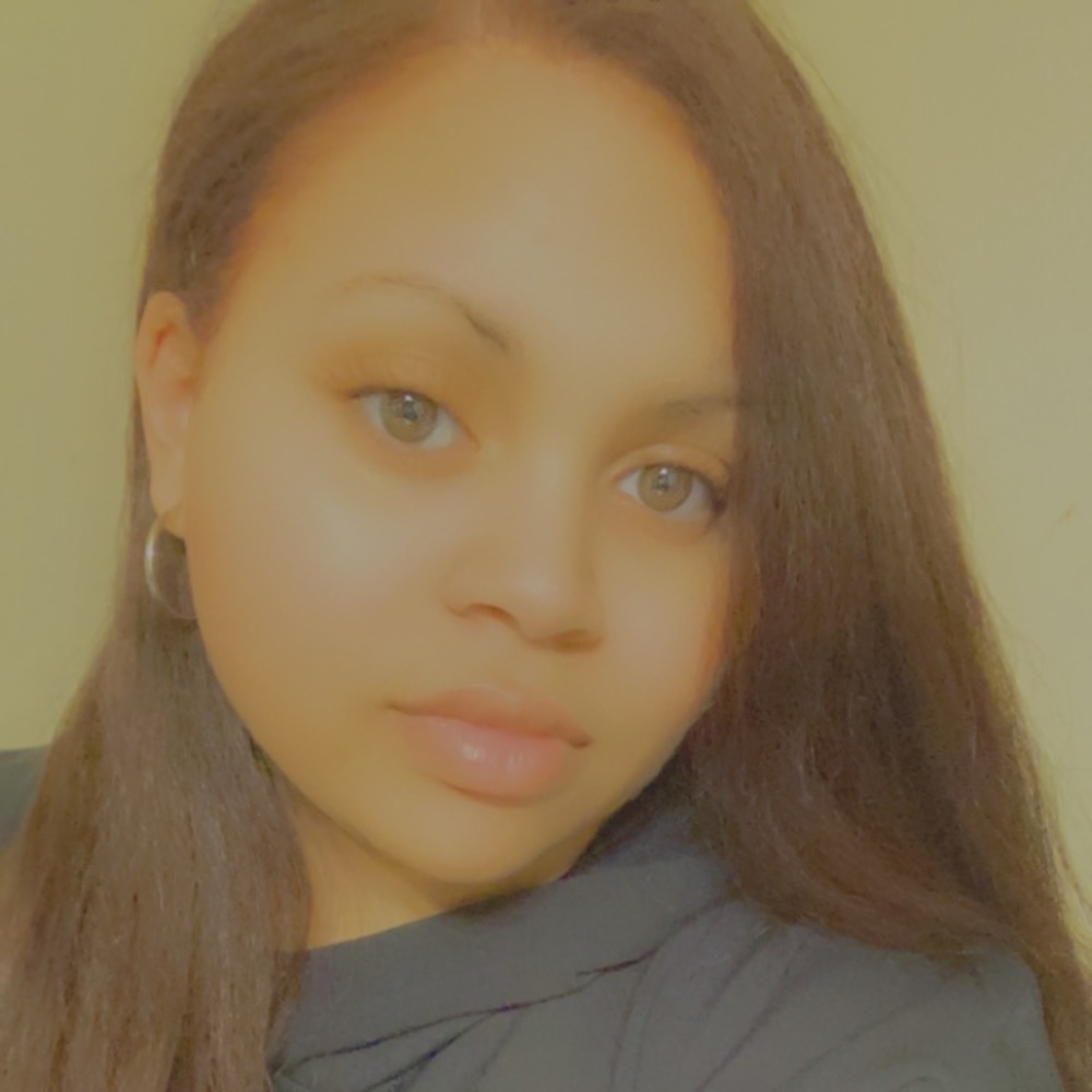 Meet your Posher, Makayla